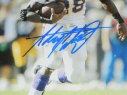 Adrian Peterson Signed Photo Closeup