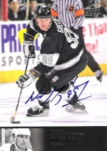 Comprehensive Guide to Upper Deck Legends Autographs 9