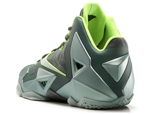 Lebron best sale 11 dunkman