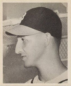 Top 10 Warren Spahn Baseball Cards 8