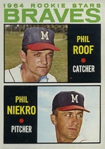 Signed PHIL NIEKRO Pacific Legends Card