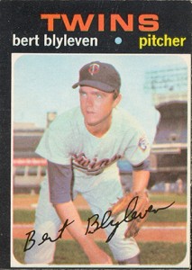 Bert Blyleven (1977)  Mlb texas rangers, Baseball memorabilia, Baseball  pictures