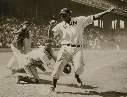 Lot Detail - 1940'S SATCHEL PAIGE AND JOSH GIBSON DUAL SIGNED BASEBALL WITH  TEAM NOTATIONS –1 OF ONLY 2 KNOWN