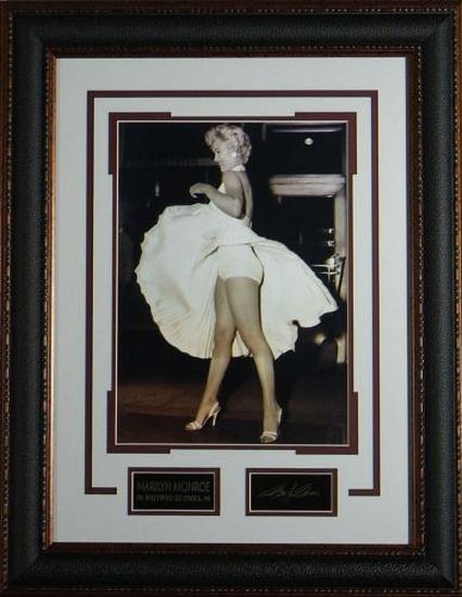 Top 10 Marilyn Monroe Collectibles, Memorabilia, Autographs