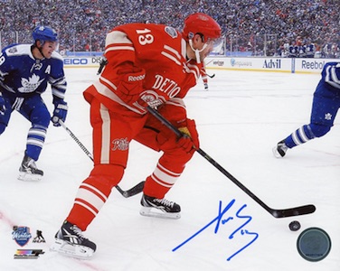 Pavel Datsyuk 2009 Winter Classic Detroit Red Wings 8x10 Photo 