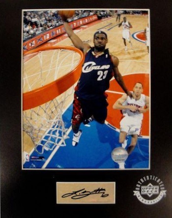 Basketball - Lebron James Upper Deck Authentic Maroon Cleveland