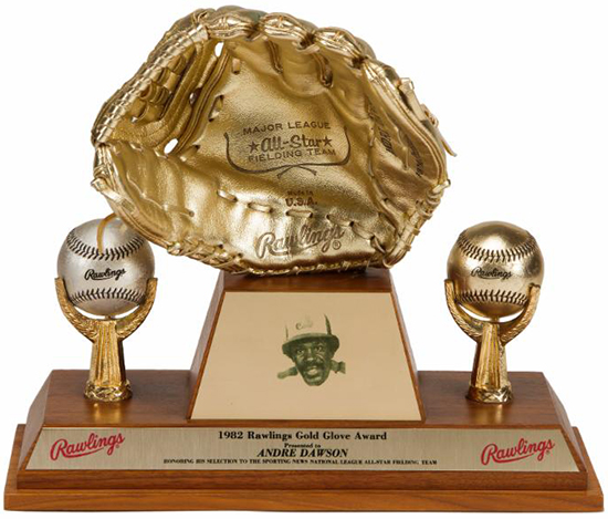 Andre Dawson Awards and Personal Memorabilia Heading to Auction 3