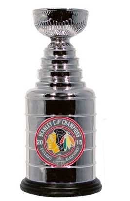 https://cconnect.s3.amazonaws.com/wp-content/uploads/2015/06/Chicago-Blackhawks-Stanley-Cup-Replica-Trophy.jpg