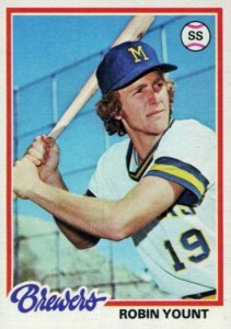 Robin Yount 1975 Topps #223 RC (BCCG 9)