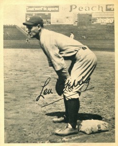 Lou Gehrig / 25 Different Baseball Cards Featuring Lou Gehrig at 's  Sports Collectibles Store