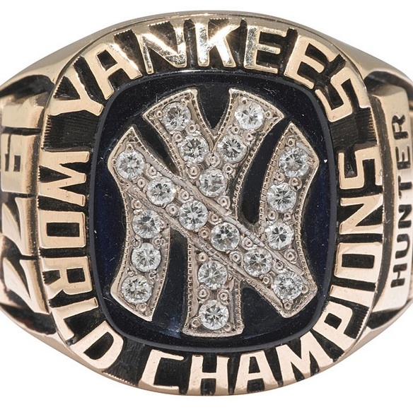 Too Big for King Kong, Astros' World Series Ring Replicas Are a Sight –  Beeghly & Co.