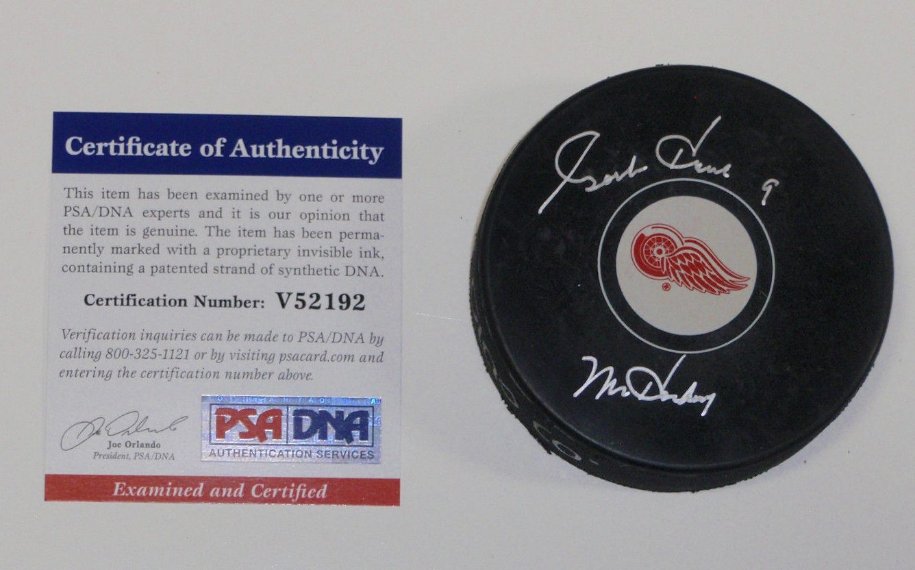 gordie howe signed puck