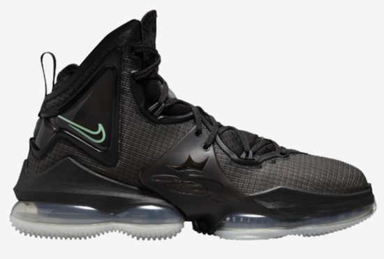 Full Nike LeBron James Shoe Line Gallery and Guide